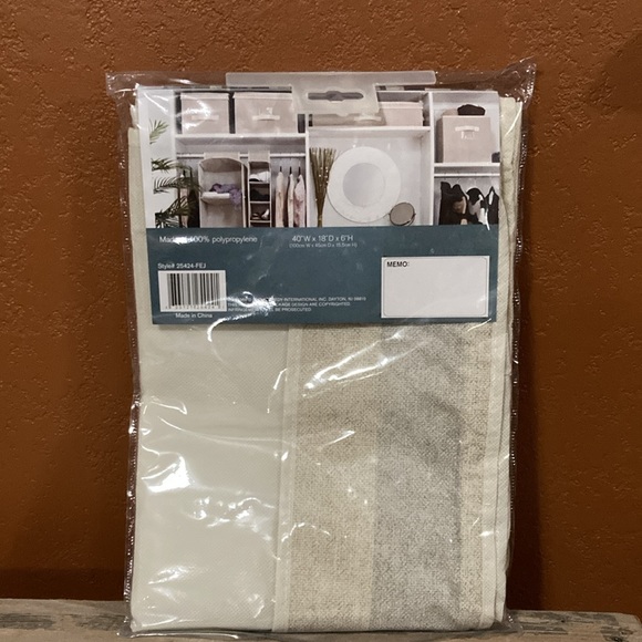 New in package under the bed storage bag - Picture 2 of 4